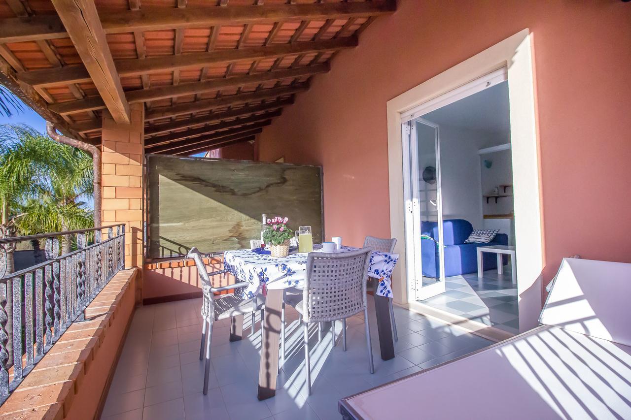 Residence Del Mare Casesicule Santa Maria Del Focallo Exterior photo