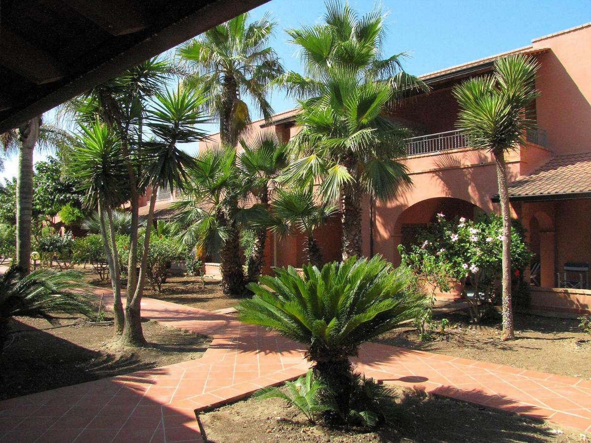 Residence Del Mare Casesicule Santa Maria Del Focallo Exterior photo